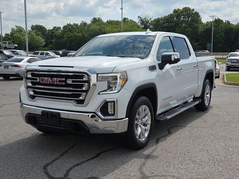 Used 2021 GMC Sierra 1500 SLT w/ Driver Alert Package I AWD/4WD image 3