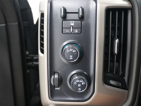Used 2019 GMC Sierra 2500 Denali w/ Duramax Plus Package AWD/4WD image 22
