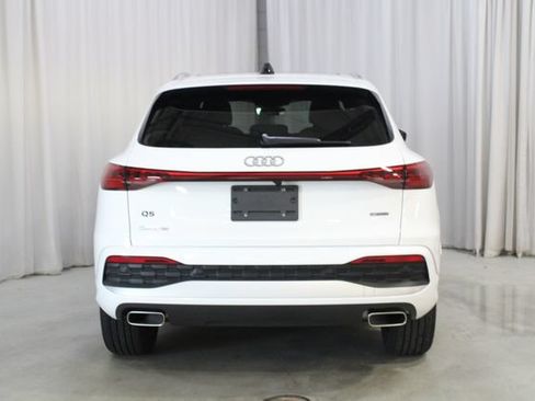 Used 2025 Audi Q5 Premium w/ Convenience Package AWD/4WD image 24