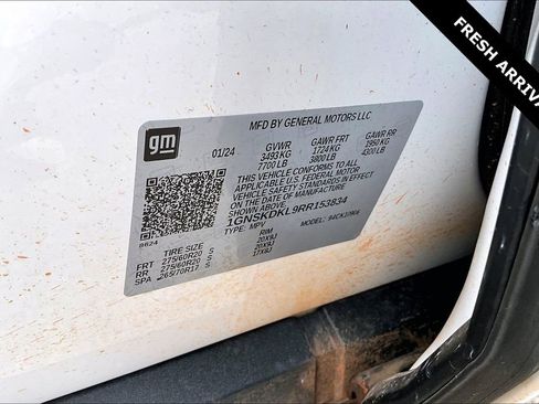 Used 2024 Chevrolet Suburban Z71 w/ Off-Road Capability Package image 18