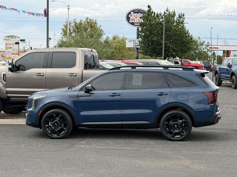 Used 2024 Kia Sorento X-Line EX AWD/4WD image 2