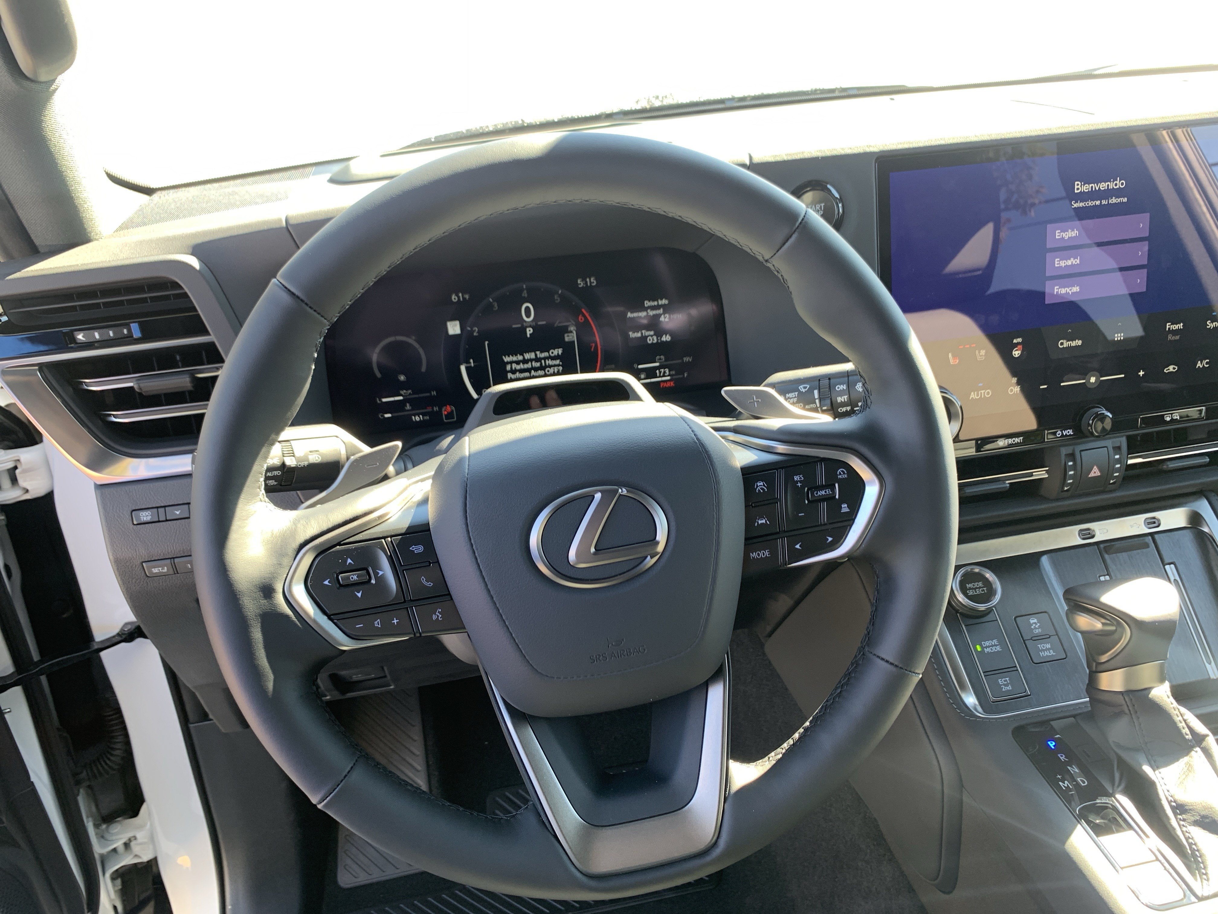 Used 2026 Lexus GX 550 w/ Accessory Package (2T) AWD/4WD image 18