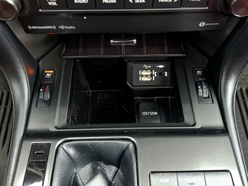 Used 2023 Lexus GX 460 Premium image 28