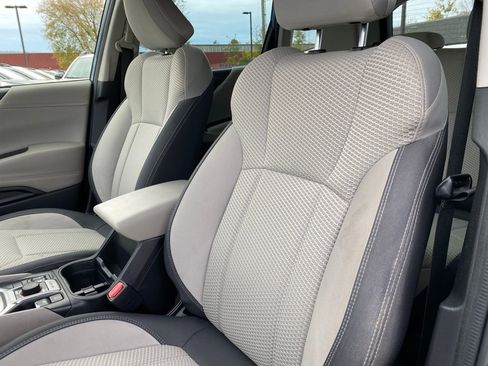 Used 2022 Subaru Forester Premium image 21