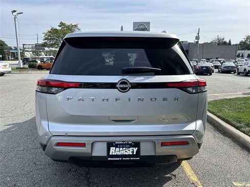 Certified 2022 Nissan Pathfinder SL image 7