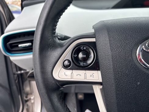 Used 2017 Toyota Prius Prime Plus FWD image 17