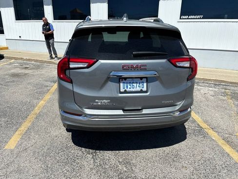 Used 2023 GMC Terrain Denali AWD/4WD image 2