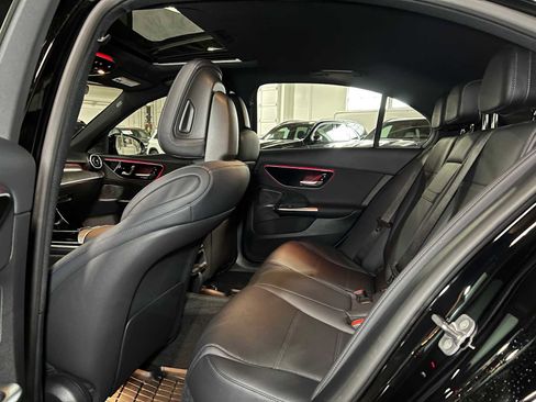 Used 2025 Mercedes-Benz C 300 4MATIC Sedan image 20