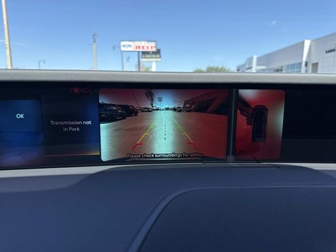 New 2026 Lincoln Nautilus Premier AWD/4WD image 24
