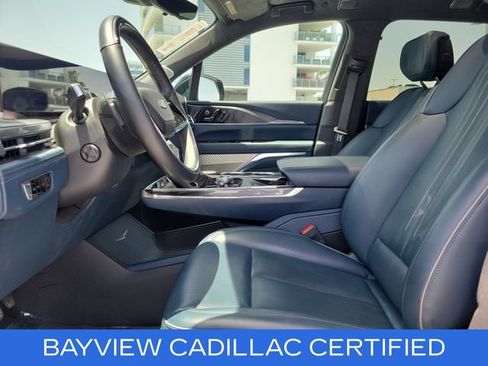Certified 2025 Cadillac Escalade IQ Luxury 2 w/ LPO, Premium Carpet Package AWD/4WD image 27