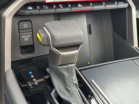 New 2026 Toyota Tundra Platinum AWD/4WD image 23