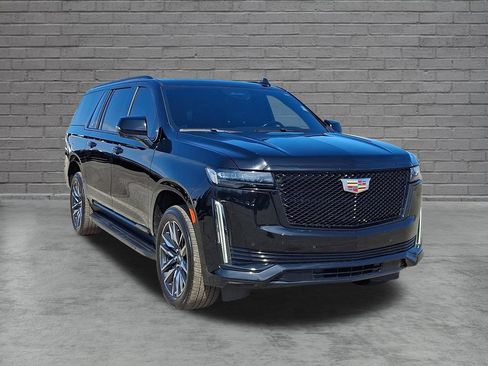 Used 2023 Cadillac Escalade ESV Sport AWD/4WD image 2