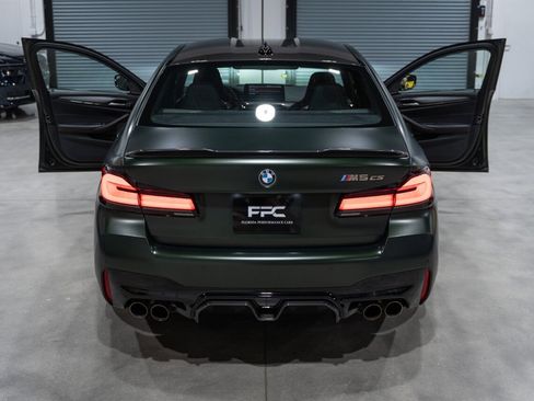 Used 2022 BMW M5 CS image 44