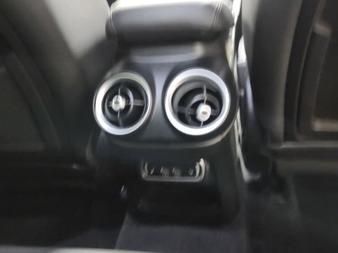 Used 2022 Alfa Romeo Stelvio Sprint image 22