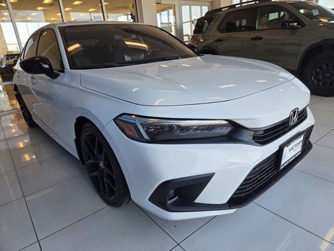 Certified 2023 Honda Civic Sport image 3