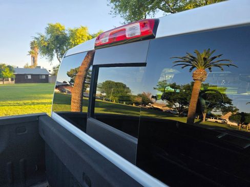 Used 2018 GMC Sierra 1500 SLT image 12