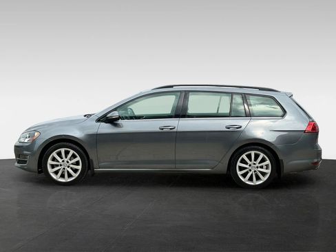 Used 2017 Volkswagen Golf S FWD image 4