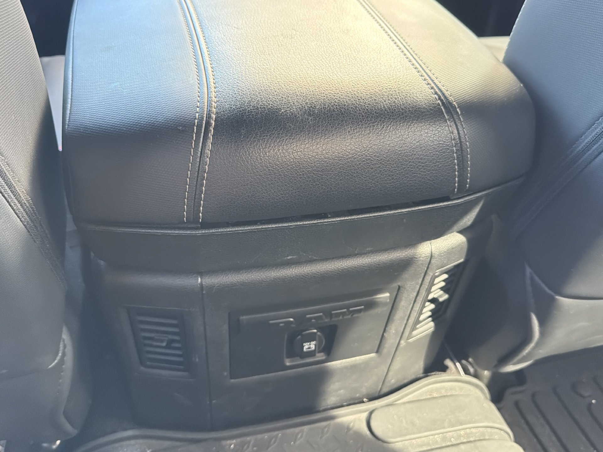 Used 2018 RAM 1500 Rebel w/ Ram 1500 Black Rebel Group AWD/4WD image 15