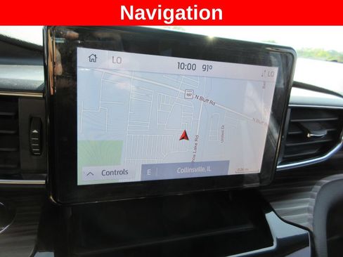 Used 2022 Ford Explorer Limited w/ Equipment Group 301A AWD/4WD image 15