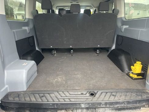 Used 2018 Ford Transit 150 XL image 23