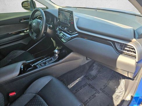 Used 2021 Toyota C-HR Limited image 19
