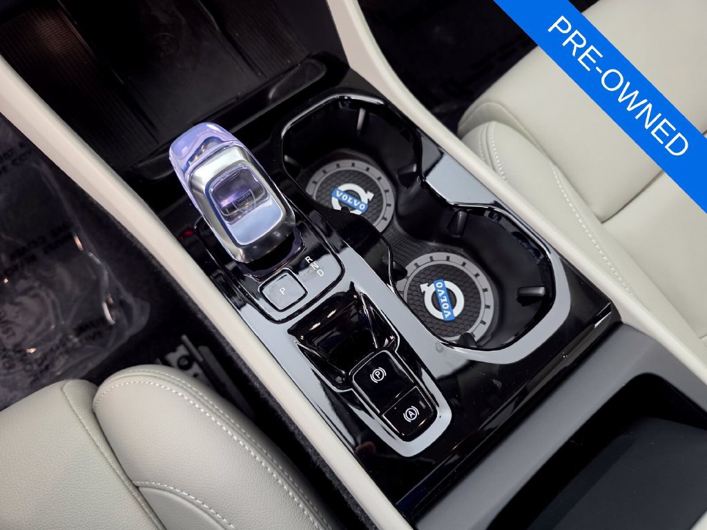 Used 2026 Volvo XC40 B4 Plus w/ Protection Package FWD image 25