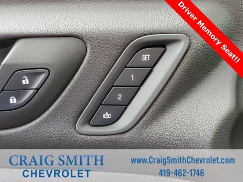 Used 2022 GMC Acadia SLT w/ Elevation Edition image 7