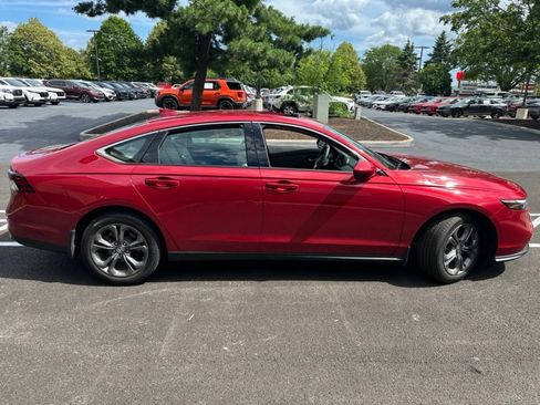 Used 2024 Honda Accord EX image 6