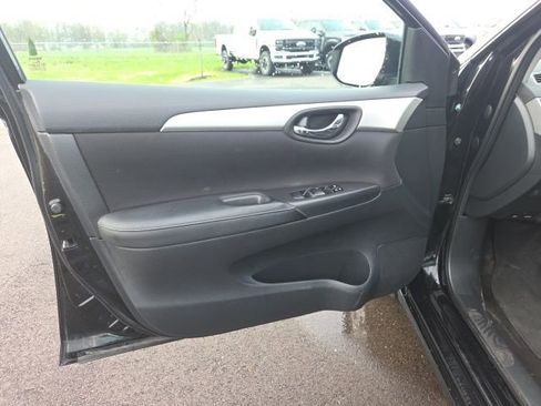 Used 2017 Nissan Sentra S w/ S Style Package image 19