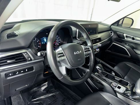 Used 2022 Kia Telluride LX AWD/4WD image 20