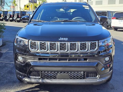 New 2026 Jeep Compass Latitude image 2