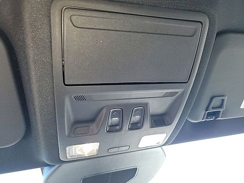 Used 2025 Ford Escape ST-Line w/ Cold Weather Package image 37