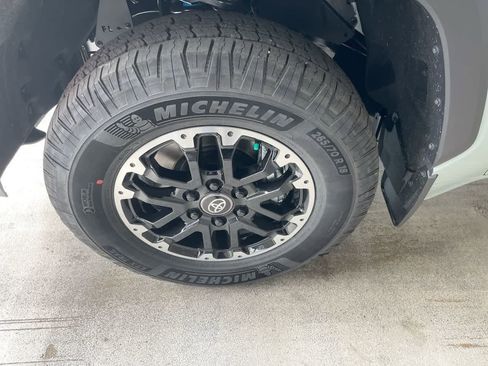 New 2026 Toyota Tundra SR5 AWD/4WD image 10