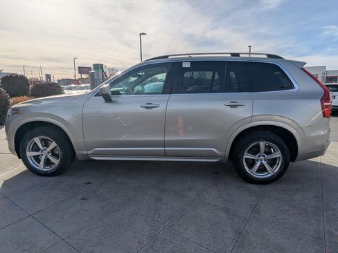 Used 2016 Volvo XC90 T5 Momentum image 8