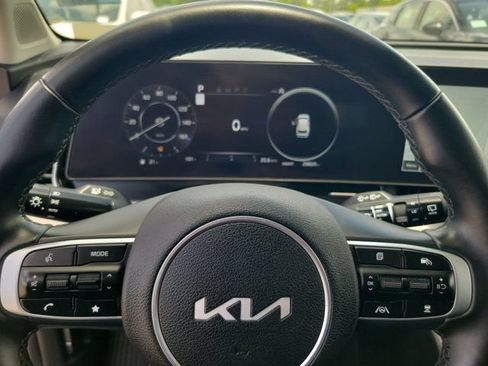 Used 2025 Kia Sportage SX FWD image 22