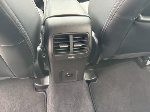 Used 2025 Ford Escape SE FWD image 25