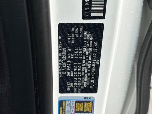 Certified 2023 Kia Carnival LX image 31