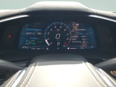 Used 2025 Chevrolet Corvette Z06 RWD image 22