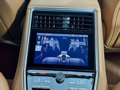 Used 2023 Porsche Panamera Platinum Edition image 27