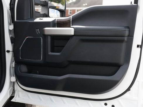 Used 2022 Ford F350 Lariat w/ Lariat Value Package image 20