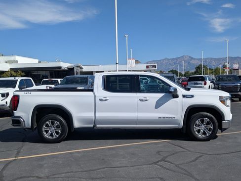 Used 2021 GMC Sierra 1500 SLE w/ Preferred Package AWD/4WD image 2
