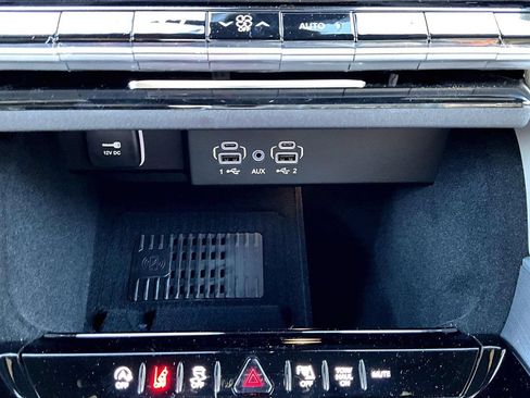 New 2026 Jeep Grand Wagoneer Limited AWD/4WD image 20