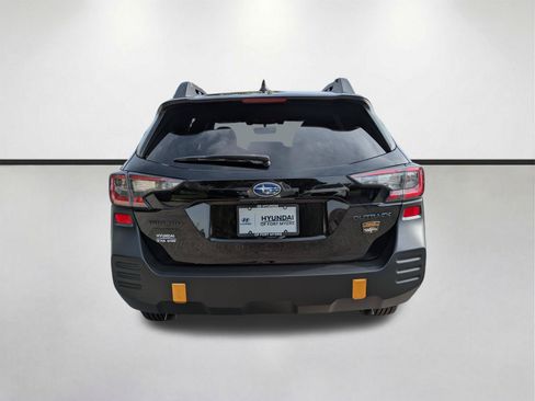 Used 2022 Subaru Outback Wilderness w/ Wilderness Package AWD/4WD image 6
