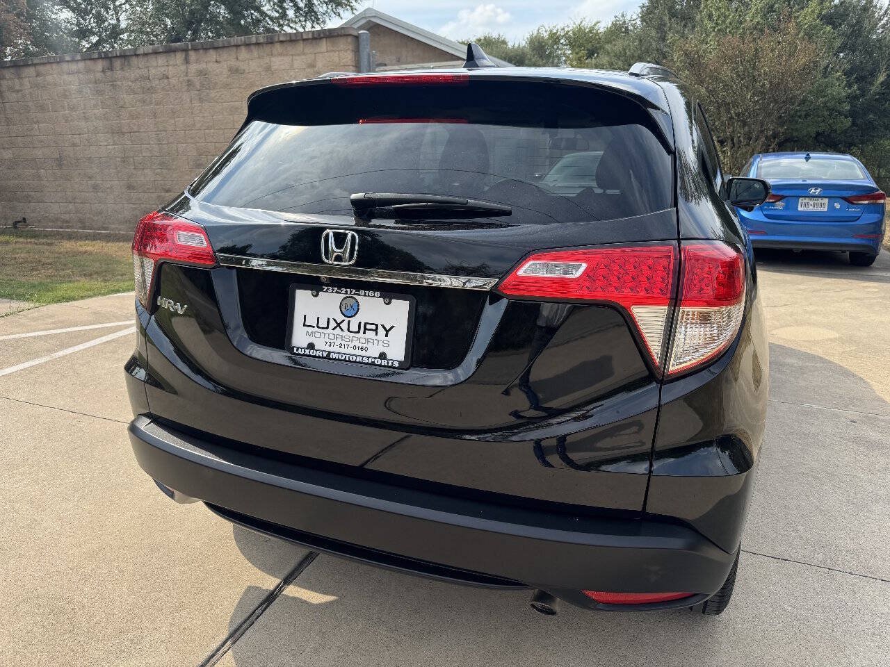Used 2021 Honda HR-V EX image 12