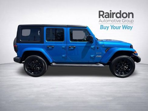 Used 2023 Jeep Wrangler Unlimited Sahara w/ Cold Weather Group AWD/4WD image 8