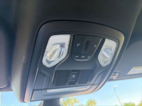 Used 2021 RAM 1500 Big Horn AWD/4WD image 34