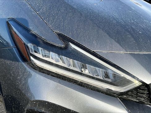 Used 2023 Nissan Maxima SV w/ Floor Mat Group FWD image 27