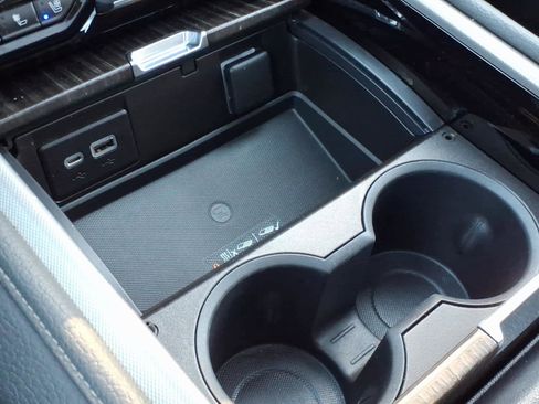 Certified 2021 GMC Yukon XL Denali w/ Denali Premium Package image 13