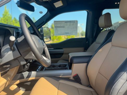 New 2026 Ford F350 Lariat w/ FX4 Off-Road Package image 35