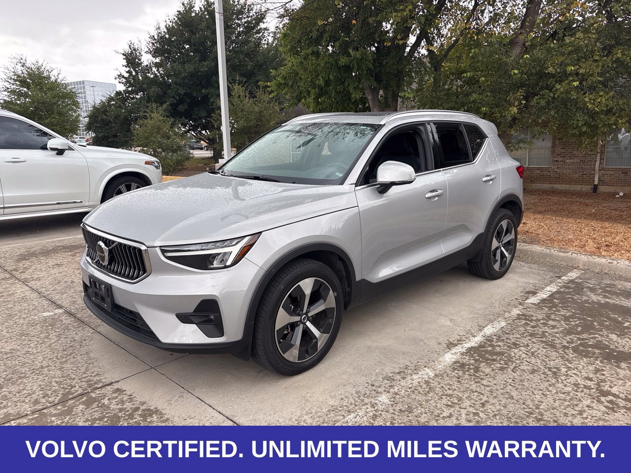 Used 2023 Volvo XC40 B5 Plus w/ Protection Package Premier AWD/4WD 360° Tour